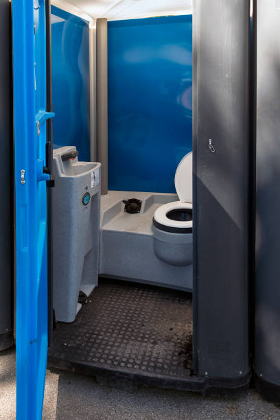 Portable Toilet Options We Offer in Berwyn, IL